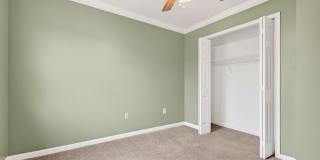 Quiet Retreat, Prime Location! Gallery 17