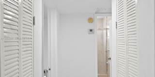 13655 NE 10th Avenue Gallery 33