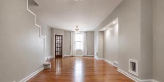 2643 EMERALD Street Gallery 5