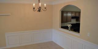 Beautiful Townhome - Great Location Gallery 6