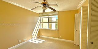 920 NE 199th St Gallery 9