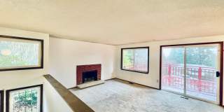 Tranquil House on Quiet South Delridge Street! Gallery 6