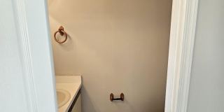 33 FIELDSTONE Court Gallery 8