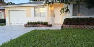 14465 SW 139th Ave Cir E Gallery 1