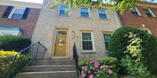 3124 BARNARD Court Gallery 1
