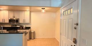 Beautifully Updated 2 bd 2 ba Crown Point Condo Gallery 18