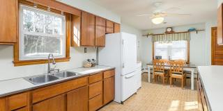428 LAKEVIEW Avenue Gallery 11