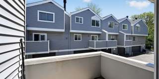 Charming 2BR Townhome in Aurora Gallery 28