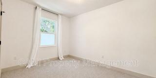 724 Ellwood Avenue Gallery 26