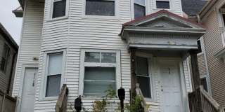 Eastside - Lower 3 Bedroom Apartment Eastside - Lower 3 Bedroom Apartment Gallery 1