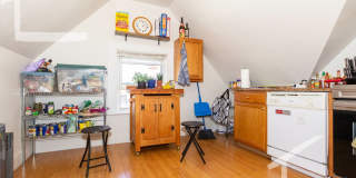 Really nice 4 bed in Allston.....Don't miss out!! Gallery 5