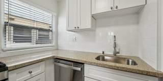 Hesperian Gallery 29