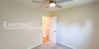 633 Hemlock Avenue Gallery 9