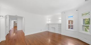2739 W Lunt Avenue Gallery 4