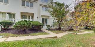 107 MONTROSE Avenue Gallery 1