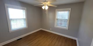 Clean 4 Bedroom With Immense Space In St. Matthews Gallery 13