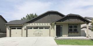 3 Bedroom, 2 Bath Home in Kennewick Southridge Gallery 1