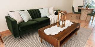 Charming 1 Bedroom / 1 Bathroom Condo – First Floor Unit with Florida Room in a Gated Community. Gallery 4