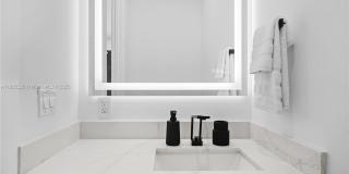 550 NW 42nd St Gallery 32