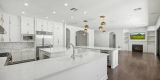 Exquisite Scottsdale Living in Prestigious Windgate Ranch Gallery 4