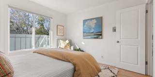 724 Cole St Apt 4 Gallery 5