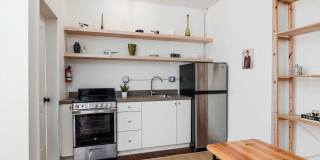 655 Hazelwood Gallery 2