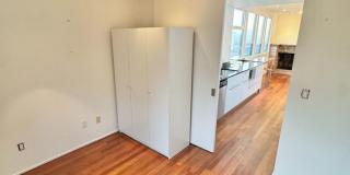Tranquil & Spacious 2 BR/Den/ 1 BA Condo in the Central Richmond District Tranquil & Spacious 2 BR/Den/ 1 BA Condo in the Central Richmond District Gallery 19