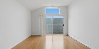 Top-Floor 3BR in Duplex Near BART | Vaulted Ceilings | In-Unit Laundry | Garage Parking Top-Floor 3BR in Duplex Near BART | Vaulted Ceilings | In-Unit Laundry | Garage Parking Gallery 16