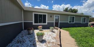Gorgeous Corner lot Home for Rent! Gallery 35