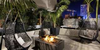 Very Unique Spacious Two Bedroom - Two bath luxury Condo with Views and Pool Gallery 26