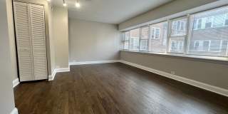 6021 North Fairfield Avenue Gallery 3