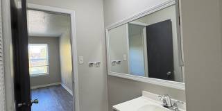 Remington On Rockville Living Gallery 113