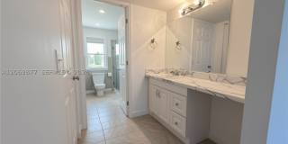 1301 SW 142nd Ave Gallery 12