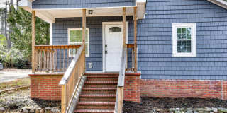 2 Bed/1 Bath just minutes from Augusta University and Surrey Center, featuring granite countertops, stainless steel appliances, and a private yard. Gallery 3