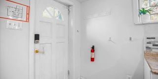 121 ONONDAGA Drive Gallery 5