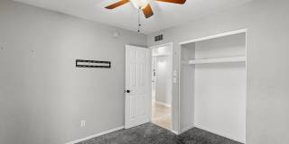 4716 W CHRISTY Drive Gallery 35