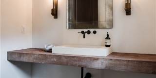 901 Pacific Avenue Gallery 28