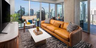 The Merian Gallery 100