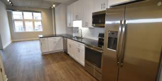 3833 N Broadway Gallery 46