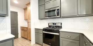 Beautiful 3 Bedroom Home in Azalea Farms in Noble Gallery 8