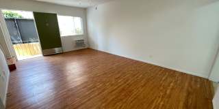 13952 Moorpark St. Gallery 36