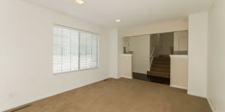 5 BR/2.5BA | Sprawling Single Family Home | 2-Car Garage | Huge backyard! Gallery 17