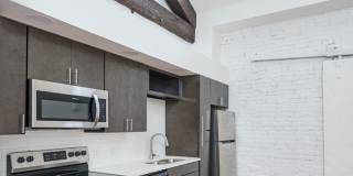 18th Street Lofts Gallery 1