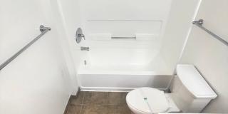 Great One Bedroom Condo w/ A/C Gallery 18