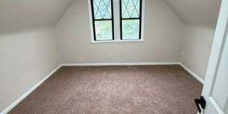 Spacious 5BR Home in Wilmerding Gallery 7