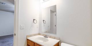3 bed, 2 bath Condo - MOVE IN SPECIAL!!!! Gallery 13