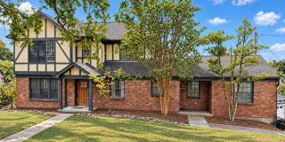 Spacious 4 Bedroom Nashville Home with Finished Basement & Private Backyard Gallery 1