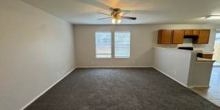 SPACIOUS 4 BR ON A CUL-DE-SAC W/ 2 LIVING AREAS & 2 EATING AREAS*STORAGE SHED*COVERED PATIO*EASY ACCESS TO FT. SAM & RANDOLPH AFB*NORTH EAST INDEPENDENT SCHOOL DISTRICT*INCLUDES STOVE/RANGE, DISHWASHER, & CENTRAL HVAC Gallery 11