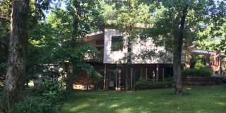 32 Russell Lane Gallery 1