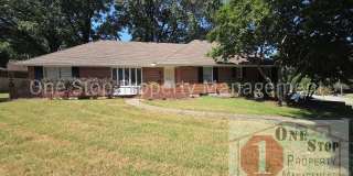 Huge 4 Bedroom, 4 Bathroom in Independence! Huge 4 Bedroom, 4 Bathroom in Independence! Gallery 1